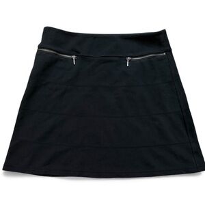 Athleta Black Stretch Mini Skirt Size Medium Casual Athleisure